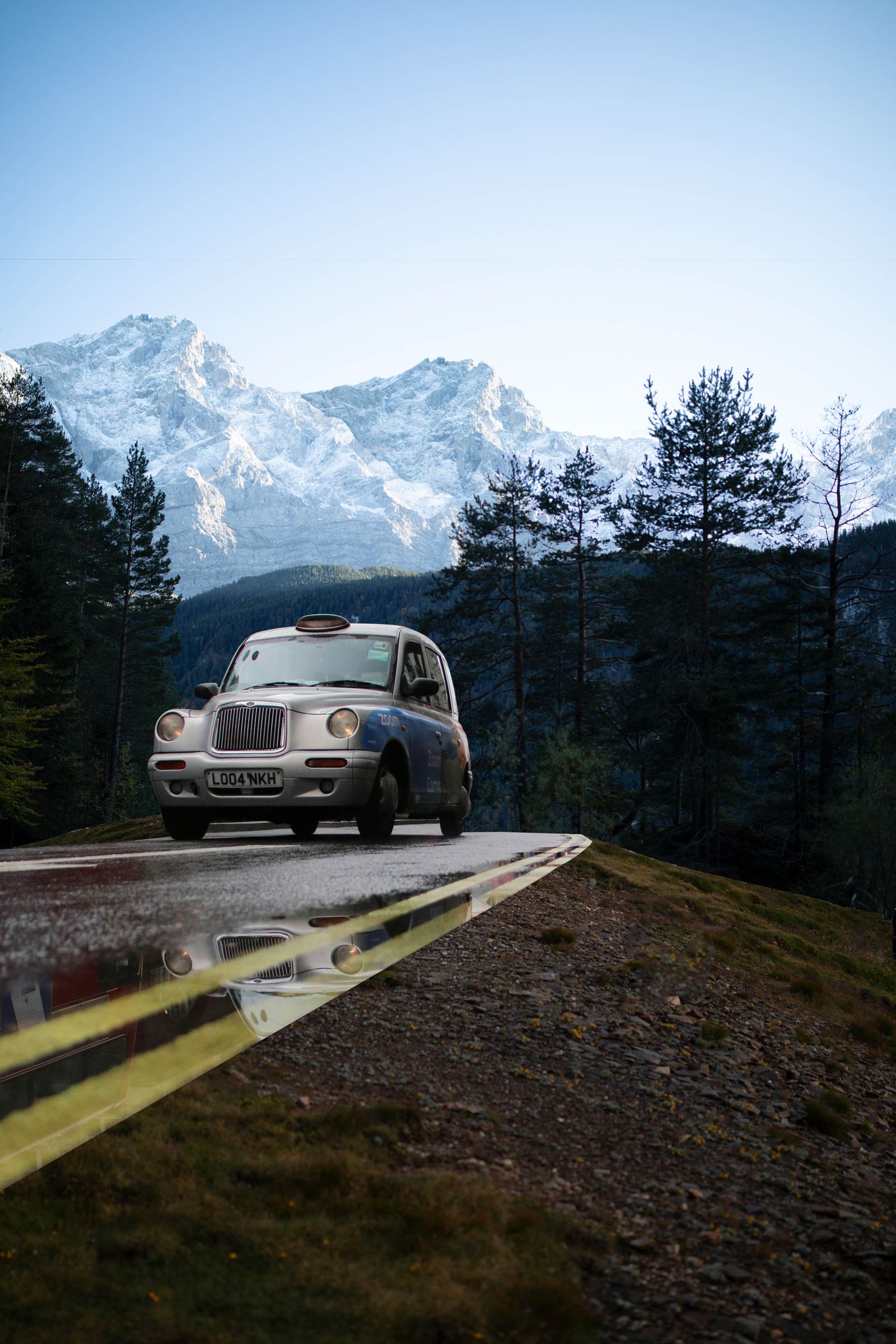 Porsche 911 Classic illustrative vehicle photograph